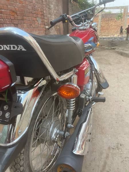 Honda 125 for sale original documents and condition be ok hay 4