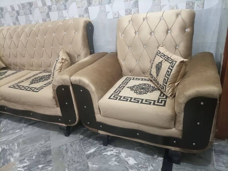 5 seater sofa set with tables 1