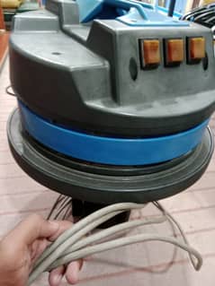 vacuum cleaners 80 lter full ok 1 moter ni chalte 3 han