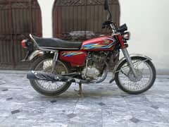 Honda 125 bike 17/18 model excellent bike