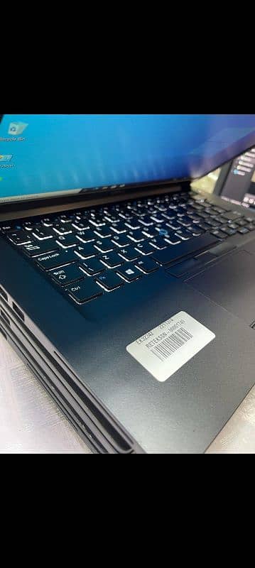 DELL LATITUDE 7490 { TOUCH } 1