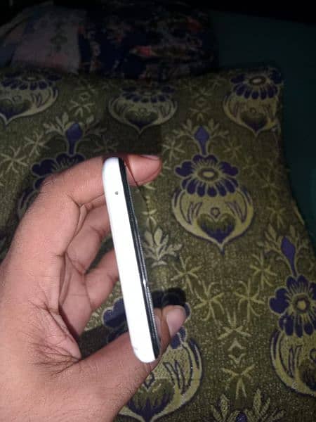 Google pixel 3 brand new condition 64gb 03014559839 4