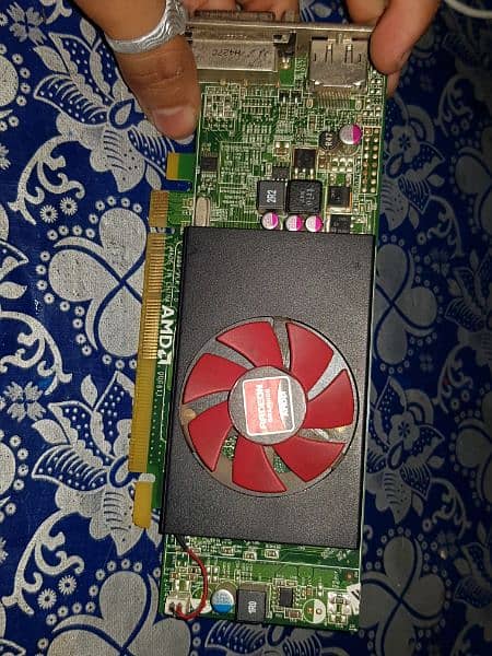 Amd Radeon R5 240 1 Gb ddr3 0