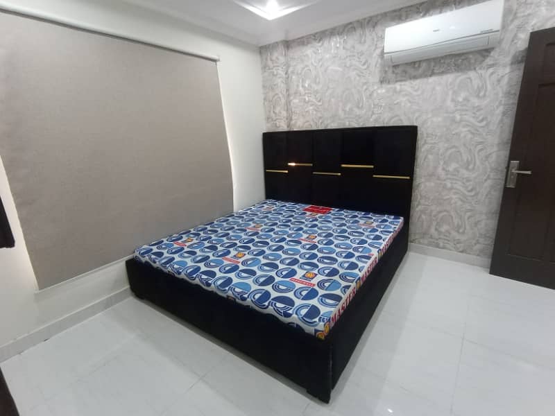 FOR RENT 1 BED ROOM FUL FURNISHED APARTMENT SECTOR C BAHRIA TOWN LAHORE 8