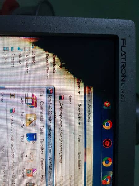 Lg Flatron L1742SE 17 INCH PANEL DAMAGE 1