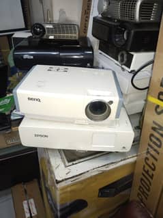 used Multimedia Projector o31721182o9