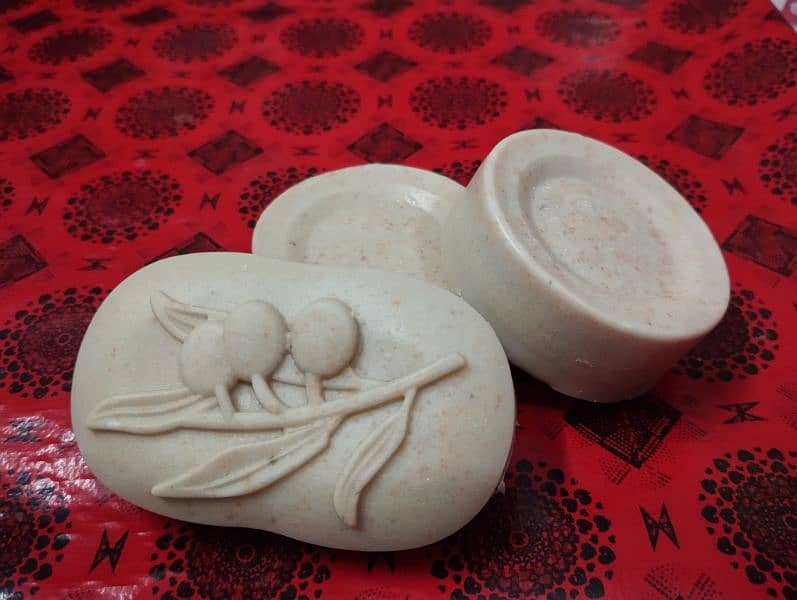 Homemade herbal beauty soap 0