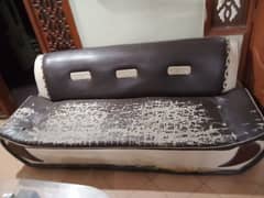 5 seater Sofa set and Coffee Table for sale