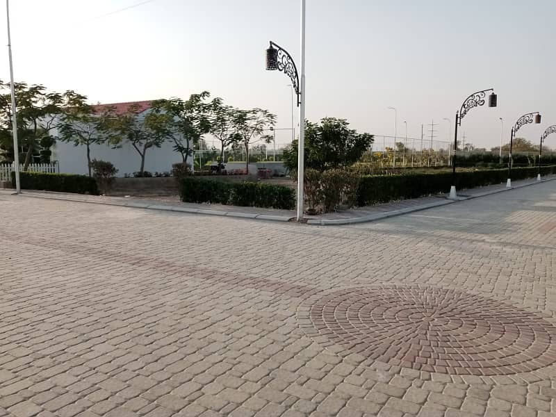 Al Jadeed Golf Club Residency 200 Sq yards Plots Available in Al Jadeed Properties at main memon goth road. Approved land from all legal authorities. 2