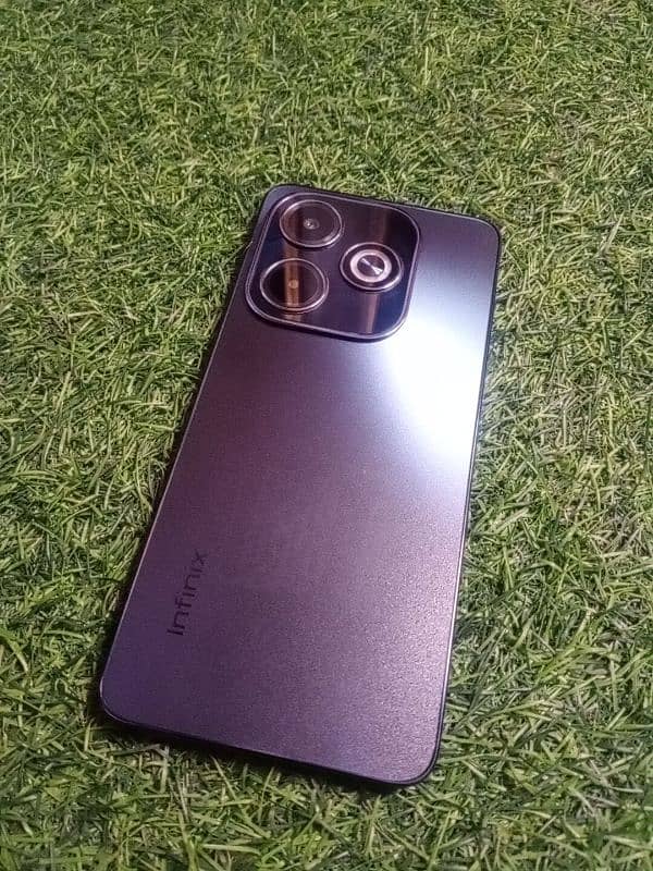 Infinix hot 40i 10/10 condition 1