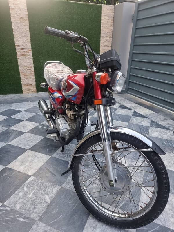 Honda 125   0 3 2 2 4 6 8 8 2 4 8 1