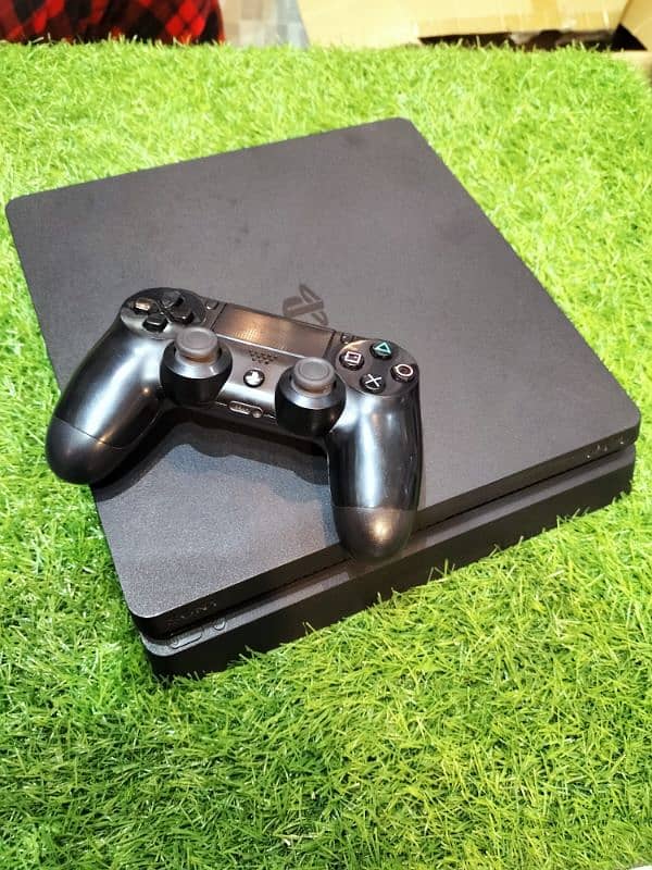 PS4 slim 10/10 Condition 03084017127 2