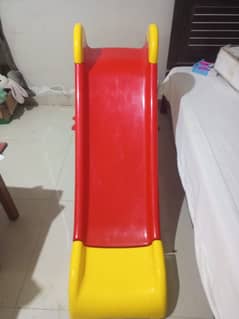 Kids Slide in good Condition - Perfect for Outdoor Fun!