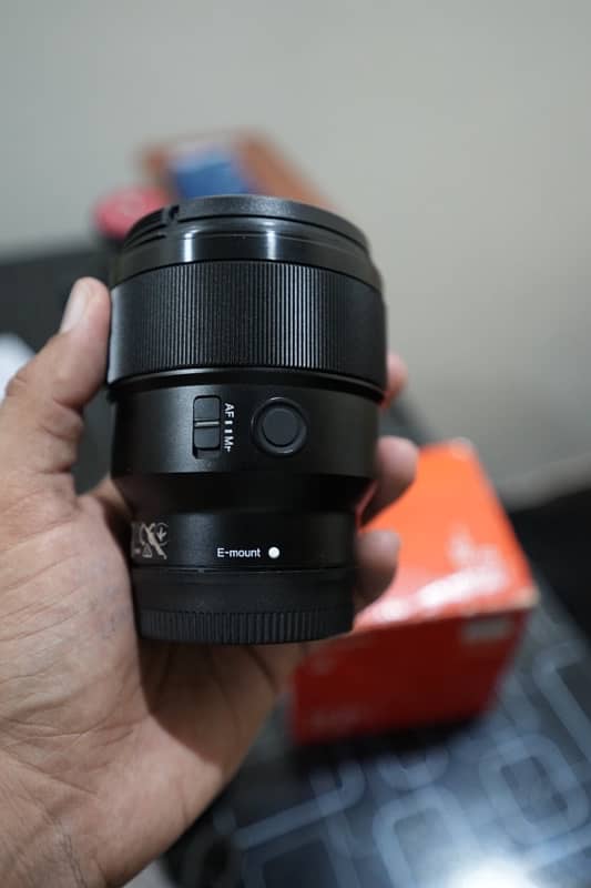 Sony 85mm f1.8 Lens complete box | Condition 10/ 10 2