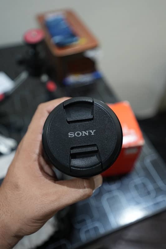 Sony 85mm f1.8 Lens complete box | Condition 10/ 10 4