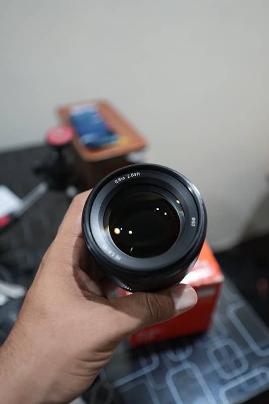 Sony 85mm f1.8 Lens complete box | Condition 10/ 10 10