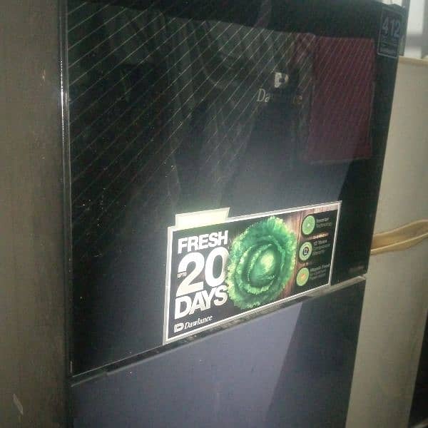 Dawlance Refrigerator Inverter. Glass door & Nature lock Technology 7