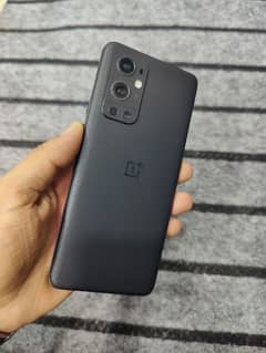 One plus 9 pro 12/256 GB Pta Approved      oneplus 6,7,8,9, 10 pro