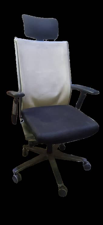 NEW AS WELL AS USED OFFICE CHAIRS AVAILABLE FOR SALE IN A FAIR PRICE. 3