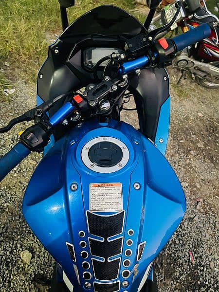 Suzuki Gixxer in Blue Color 5