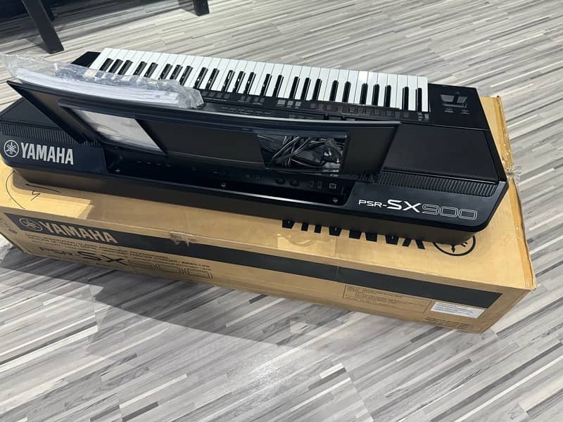 Yamaha sx900 l0/10 conditions with all original & complete accessories 2