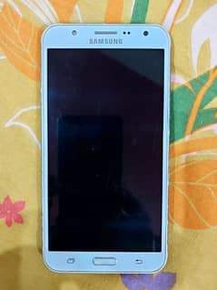 Samsung J7 some work required for reasonable price