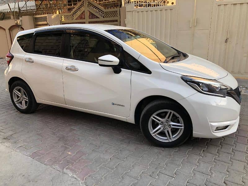 Nissan Note E Power 2018 4