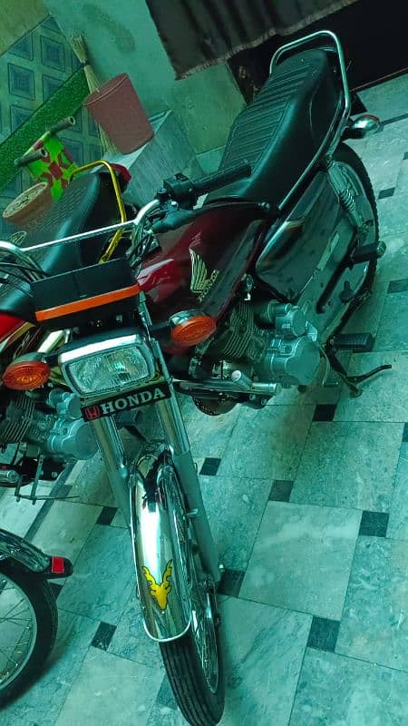 Honda CG 125 special edition self start 3