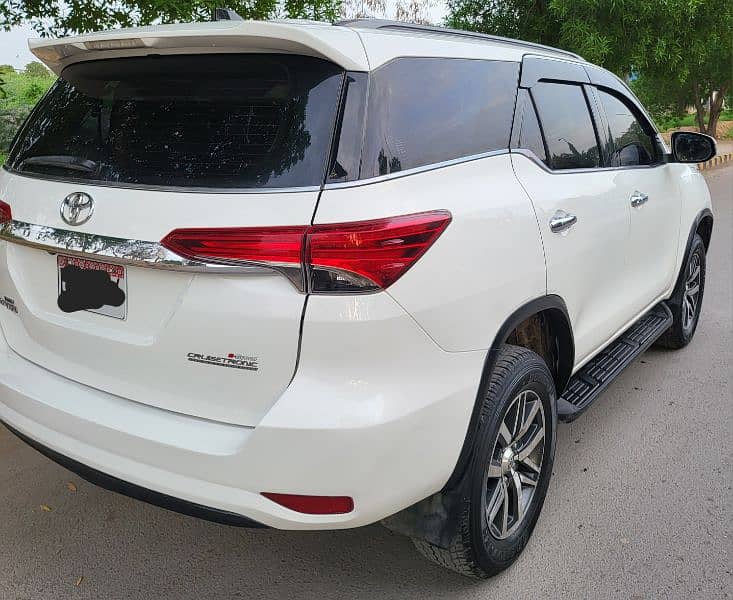 Toyota Fortuner 2018 6