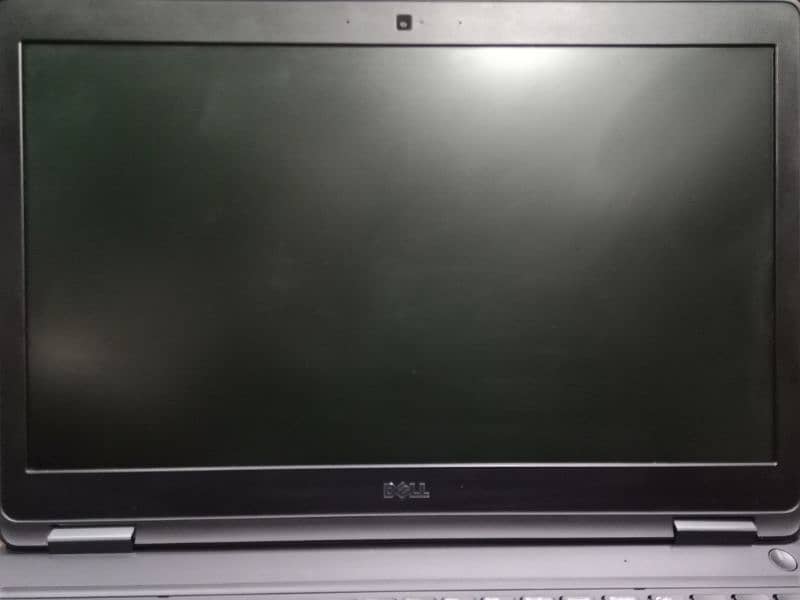 DELL LATITUDE E5550 3