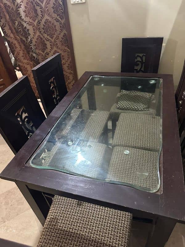 Dinning Table For Sale with 6 chairs in Good Condition 4