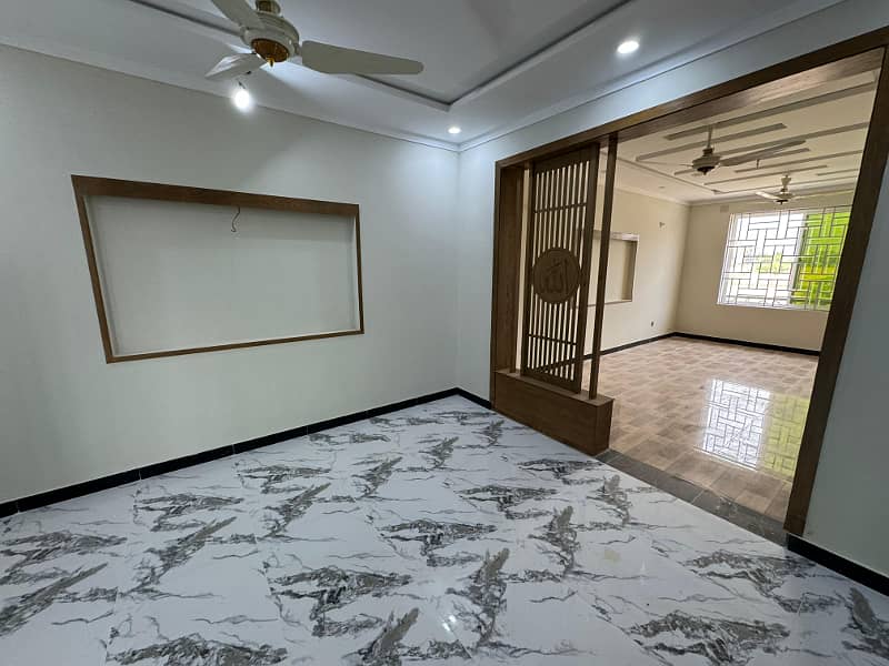 Ground portion 10 marla House available for rent in gulberg green Islamabad Pakistan 4