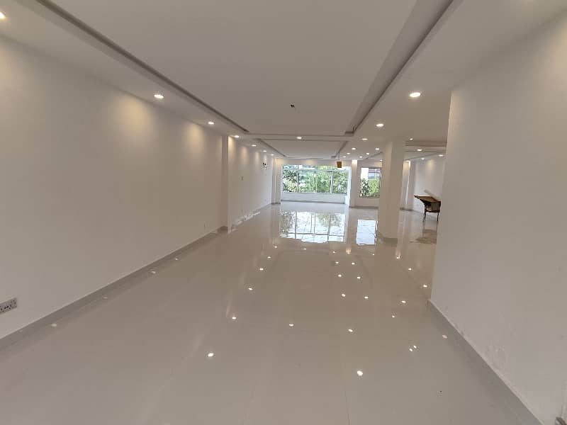 Blue Area Fully Renovated Floor For Rent 13