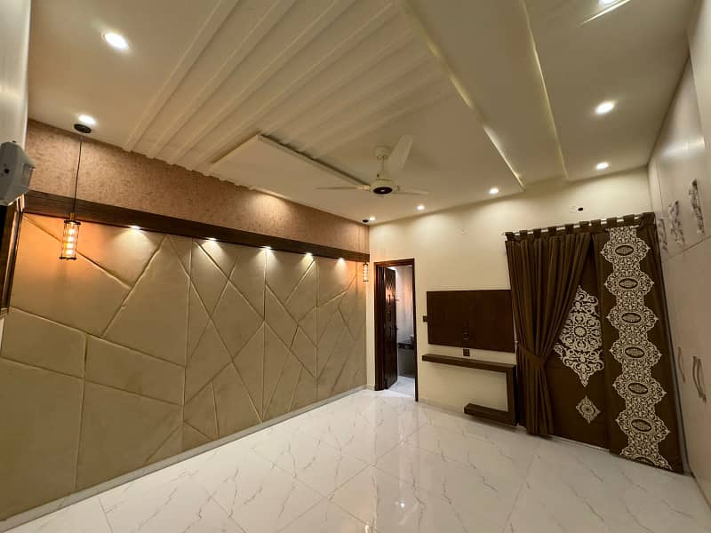 10 Marla Brand New Luxury Upper Portion For Rent In Gulmohar Block Bahria Town Lahore 12