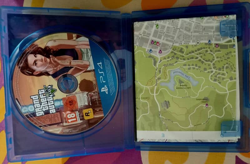 Grand Theft Auto 5 Cd ps4 2