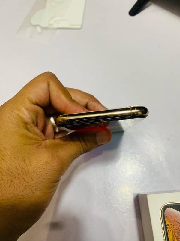 IPHONE XS PTA APPROVED 64GB 2