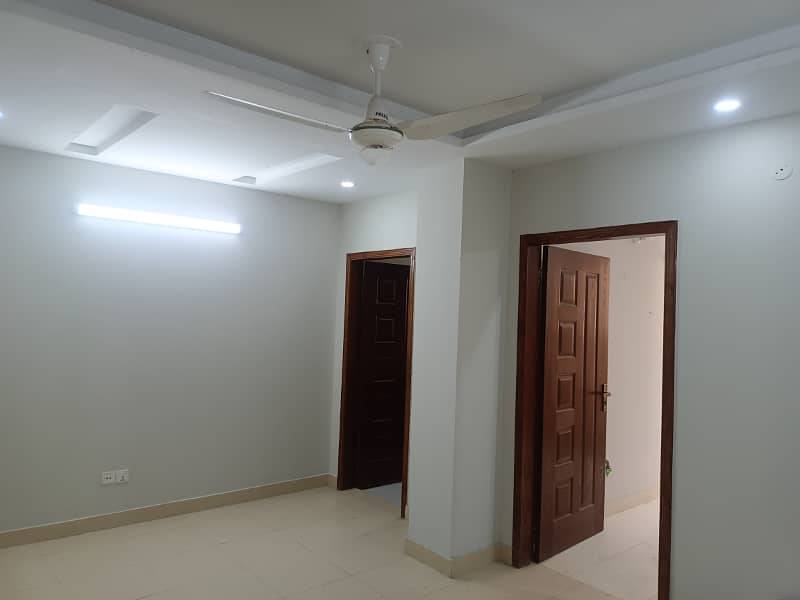 Executive Arcade Corner Brand New 1 Bedroom Apartment Available For Sale 13