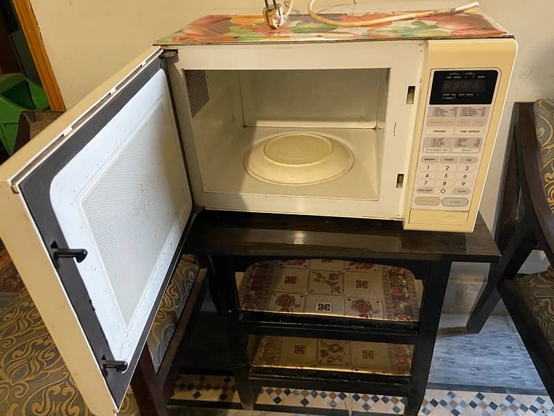 super general microwave oven good condition 1