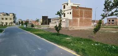 5 Marla Corner Plot for Sale in Platinum Block, Park View City, Lahore - Near Park