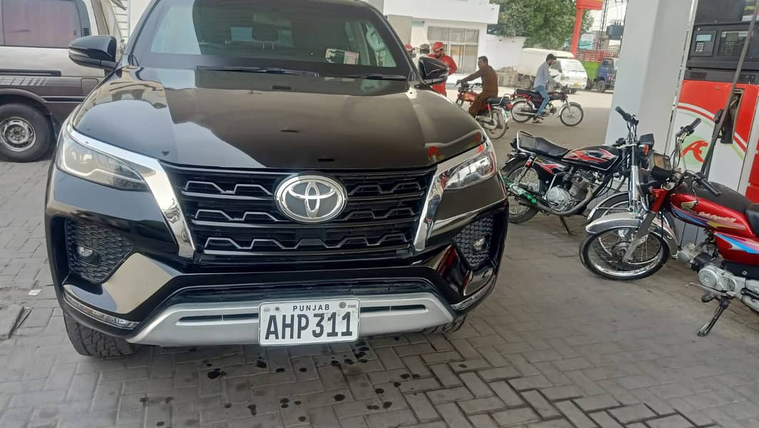 Bullet Proof Rent a Car In Sheikhupura avialable For Rent 17