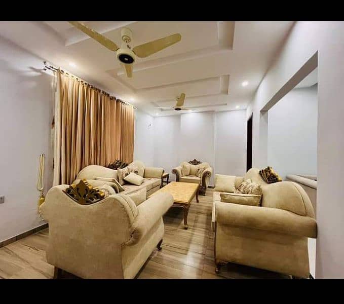 LUXURY APARTMENTS AVAILABLE FOR RENT AT MAIN UNIVERSITY ROAD 6