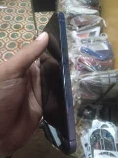 I phone 13 pro 128gb jv 86% battry health blue clr 10/10 condtion