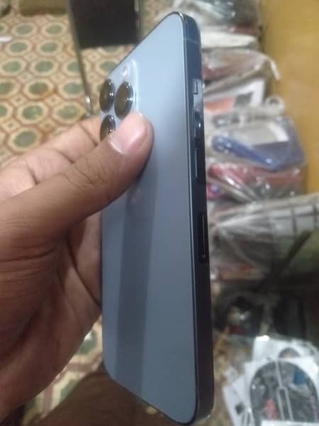 I phone 13 pro 128gb jv 86% battry health blue clr 10/10 condtion 1