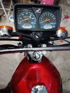 Honda 125 2023 fresh