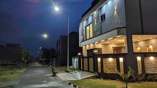 10 Marla House for Sale in Sector B Bahria Town, Lahore