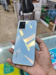 Vivo Y21 4+1/64gb condition 10/10 contact me 0325-8688071