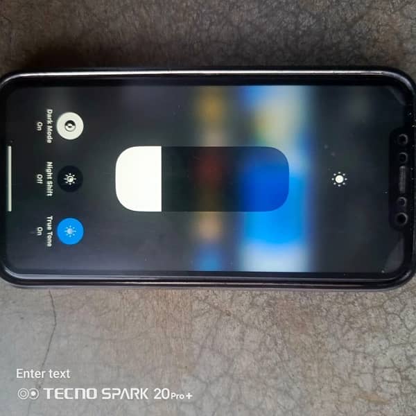 iPhone xr  non pta 4