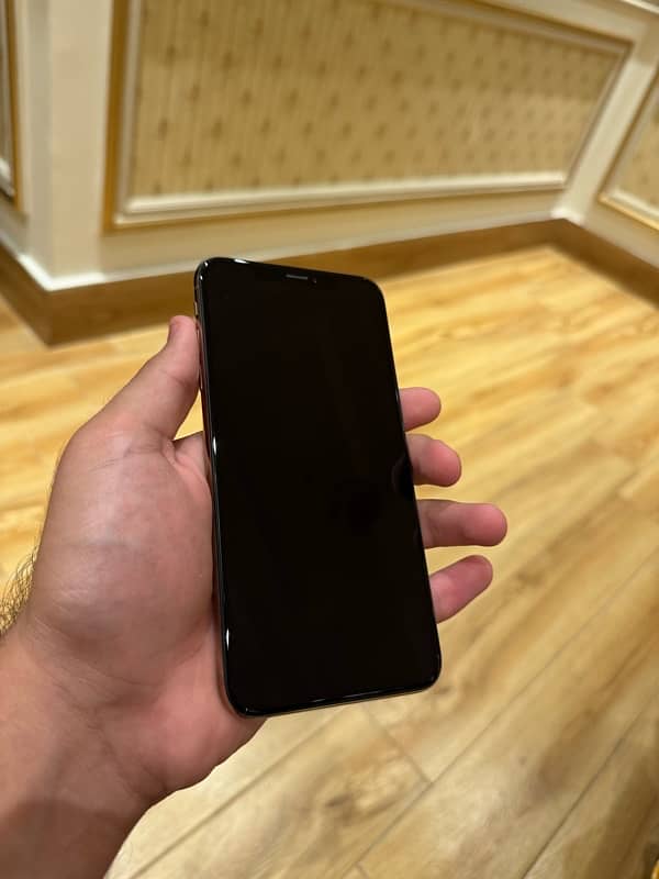 iphone XS MAX pta approved 1