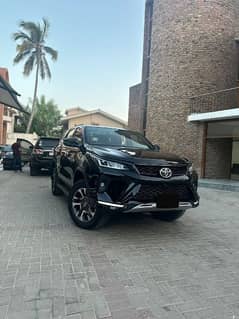 Toyota Fortuner Legender 2022 0