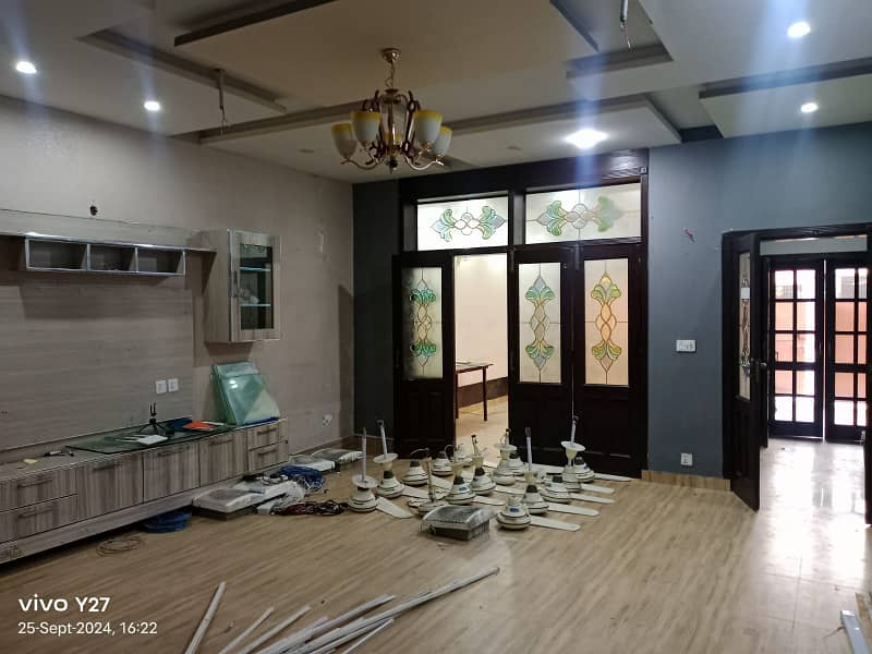 800 sq ft Ground Floor on main Khyaban e Firdousi Shadewal chowk 9